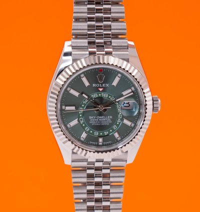 Rolex Sky-dweller Unworn Rolex Skydweller 42mm 336934-0002 Green On Jubilee 2025