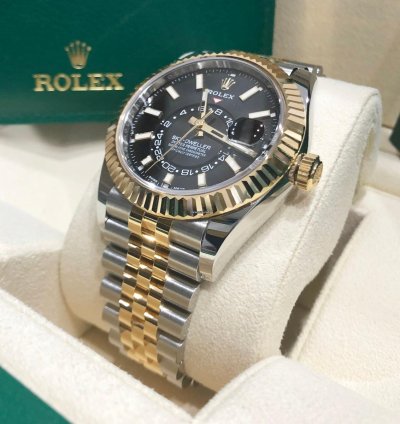 Rolex Sky-dweller Unworn Sky Dweller Two Tone Yellow 326933 Black Index Dial Jubilee Bracelet 42mm
