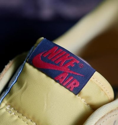 Jordan 1 Retro Low Og Sp Travis Scott Canary womens