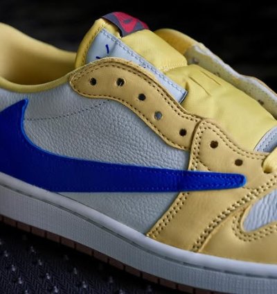 Jordan 1 Retro Low Og Sp Travis Scott Canary womens