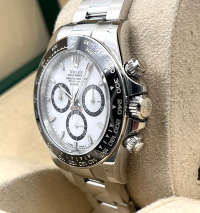 Rolex Daytona Unworn Cosmograph Daytona 40mm White Dial 126500ln Box Papers 2025