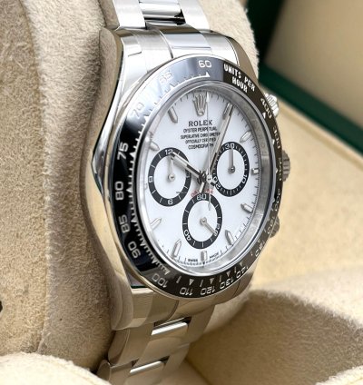 Rolex Daytona Unworn Cosmograph Daytona 40mm White Dial 126500ln Box Papers 2025
