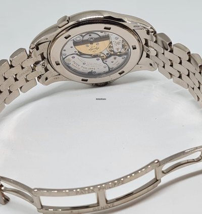 Patek Philippe World Time 5130 1g White Gold