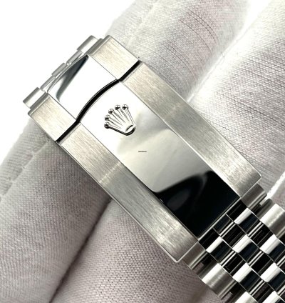 Rolex Sky-dweller Unworn Sky-dweller 42mm Blue Dial Jubilee Bracelet 336934 Box Papers 2024