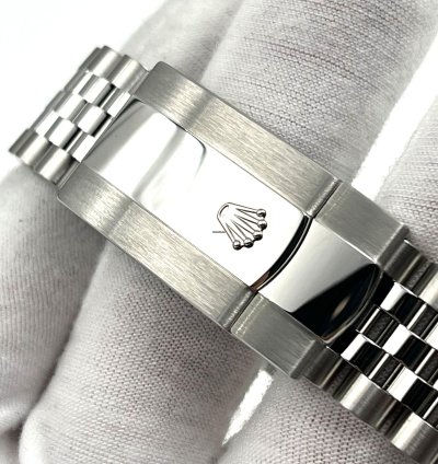 Rolex Sky-dweller Unworn Sky-dweller 42mm Blue Dial Jubilee Bracelet 336934 Box Papers 2024
