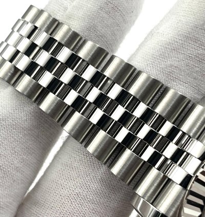 Rolex Sky-dweller Unworn Sky-dweller 42mm Blue Dial Jubilee Bracelet 336934 Box Papers 2024