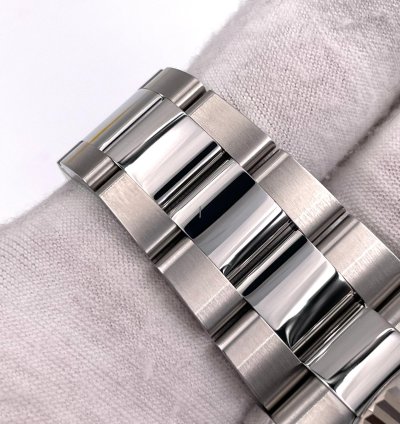 Rolex Sky-dweller Unworn Sky-dweller 42mm Blue Dial Oyster Bracelet 336934 Box Papers 2024