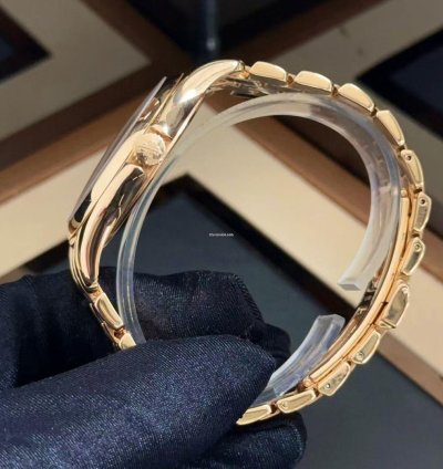 Patek Philippe World Time 5130 1r-010
