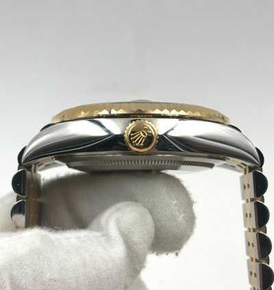 Rolex Sky-dweller Unworn Sky-dweller 42mm Champagne Dial Two Tone Jubilee Bracelet 336933 Box Papers 2025