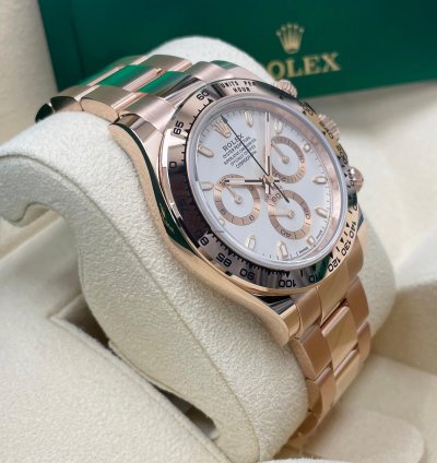 Rolex Daytona Unworn Daytona 116505 Ivory White Dial 18k Rose Gold Oyster Bracelet 40mm