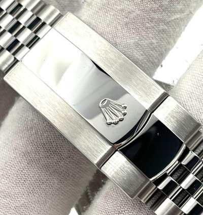 Rolex Sky-dweller Unworn Sky-dweller 42mm Green Dial Jubilee Bracelet 336934 Box Papers 2025