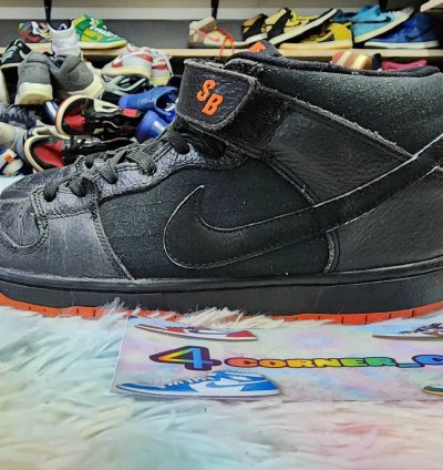 Nike Sb Dunk Mid Halloween