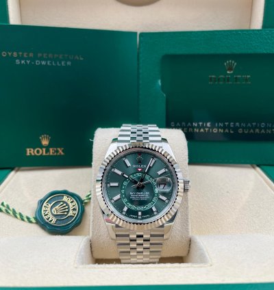 Rolex Sky-dweller Unworn Sky-dweller 42mm Green Dial Jubilee Bracelet 336934 Box Papers 2025
