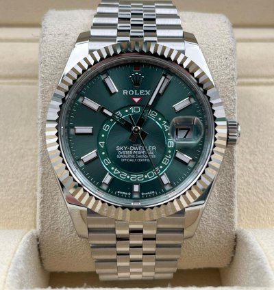 Rolex Sky-dweller Unworn Sky-dweller 42mm Green Dial Jubilee Bracelet 336934 Box Papers 2025