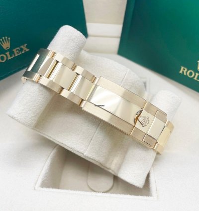 Rolex Daytona Unworn Daytona 116508 Paul Newman Dial 18k Yellow Gold Oyster Bracelet 40mm