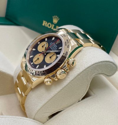 Rolex Daytona Unworn Daytona 116508 Paul Newman Dial 18k Yellow Gold Oyster Bracelet 40mm