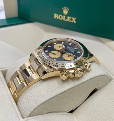 Rolex Daytona Unworn Daytona 116508 Paul Newman Dial 18k Yellow Gold Oyster Bracelet 40mm