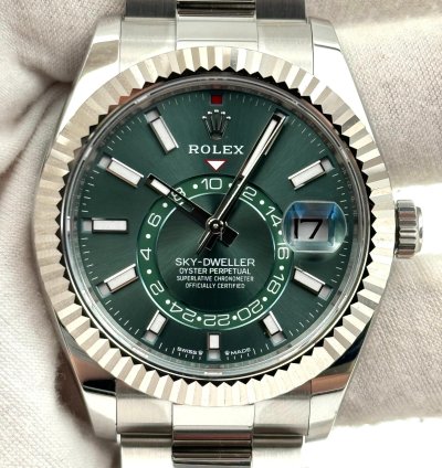 Rolex Sky-dweller Unworn Sky-dweller 42mm Green Dial Oyster Bracelet 336934 Box Papers 2025