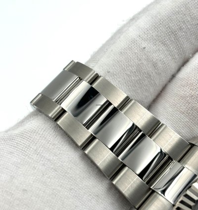 Rolex Sky-dweller Unworn Sky-dweller 42mm Green Dial Oyster Bracelet 336934 Box Papers 2025