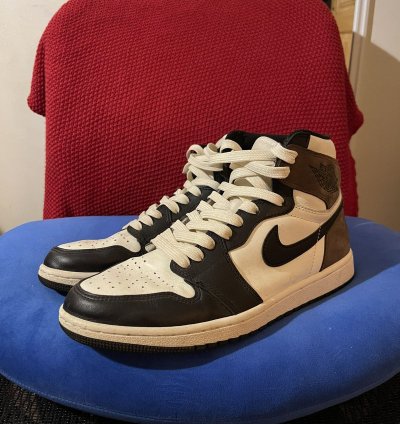 Nike Air Jordan 1 Retro High Dark Mocha
