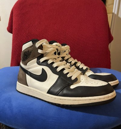 Nike Air Jordan 1 Retro High Dark Mocha