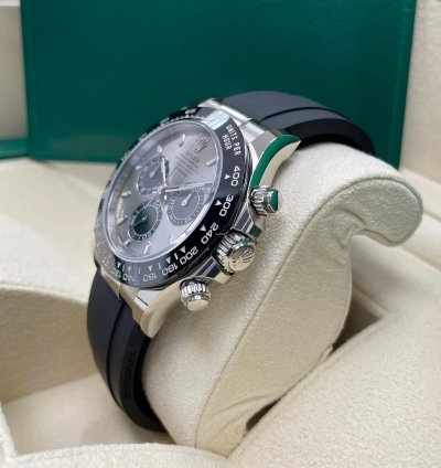 Rolex Daytona Unworn Daytona 116519 White Gold Silver Dial Black Sundials Oysterflex Rubber Strap