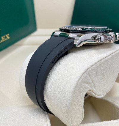 Rolex Daytona Unworn Daytona 116519 White Gold Silver Dial Black Sundials Oysterflex Rubber Strap