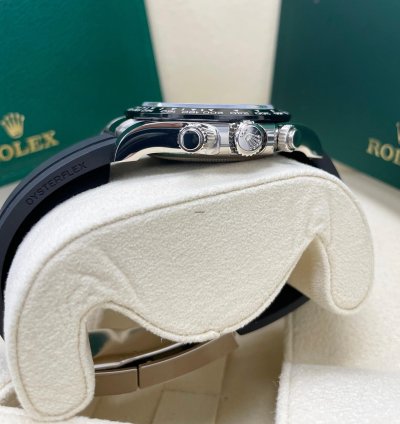 Rolex Daytona Unworn Daytona 116519 White Gold Silver Dial Black Sundials Oysterflex Rubber Strap