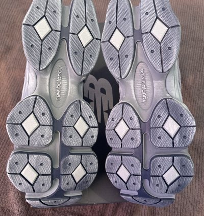 New Balance 9060 Artic Grey U9060ib Size 10 Brand New Rare