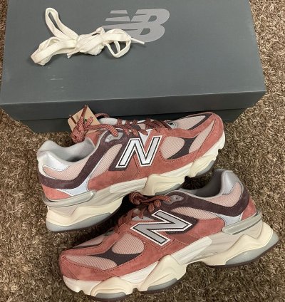 New Balance 9060 Cherry Blossom Size 11