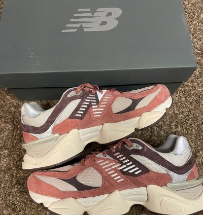 New Balance 9060 Cherry Blossom Size 11