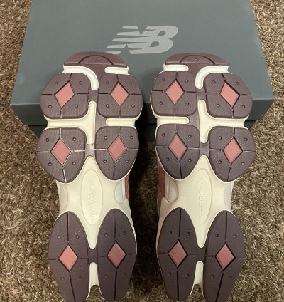 New Balance 9060 Cherry Blossom Size 11