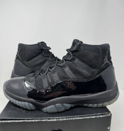 Nike Air Jordan 11 Retro Cap And Gown
