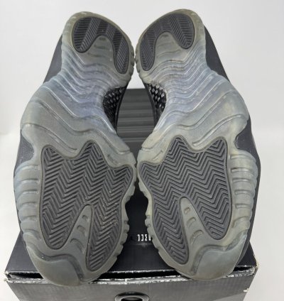 Nike Air Jordan 11 Retro Cap And Gown