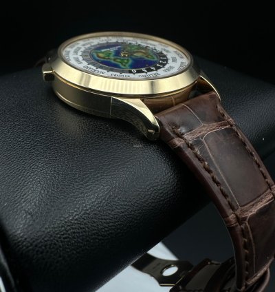 Patek Philippe World Time 5231j-001 18k Yellow Gold 38 5mm Watch - 2019