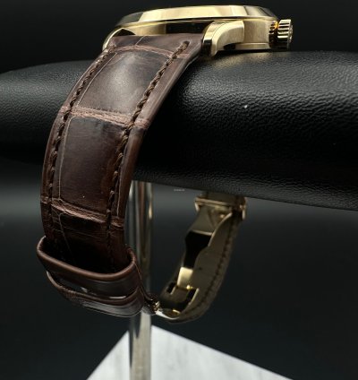 Patek Philippe World Time 5231j-001 18k Yellow Gold 38 5mm Watch - 2019