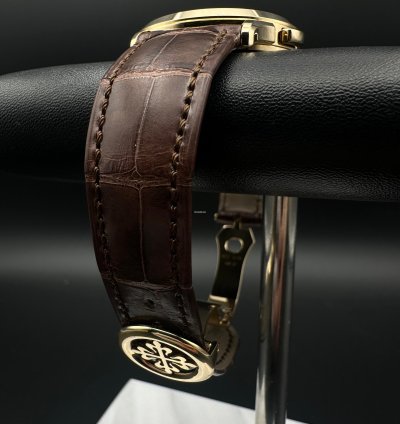Patek Philippe World Time 5231j-001 18k Yellow Gold 38 5mm Watch - 2019