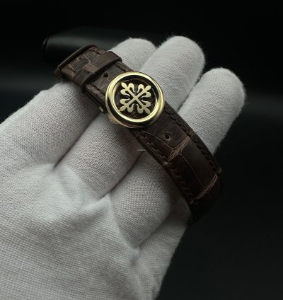 Patek Philippe World Time 5231j-001 18k Yellow Gold 38 5mm Watch - 2019