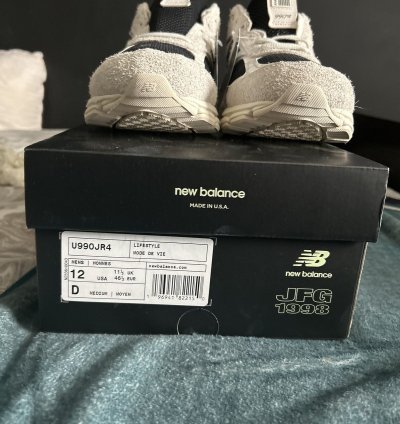 New Balance 990