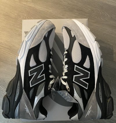 New Balance 990 Gr3yscale