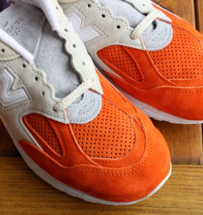 New Balance 990 Kith