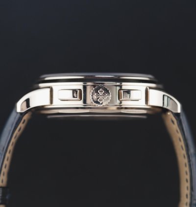 Patek Philippe World Time Chronograph 39 5 Full Set World Time Chronograph 5930g-010