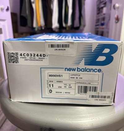 New Balance 990v1