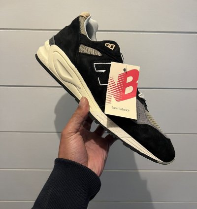 New Balance 990v2 Black Size 10 5