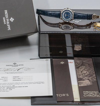 Patek Philippe World Time Chronograph 5930g-001 Whitegold 2018 Full Set