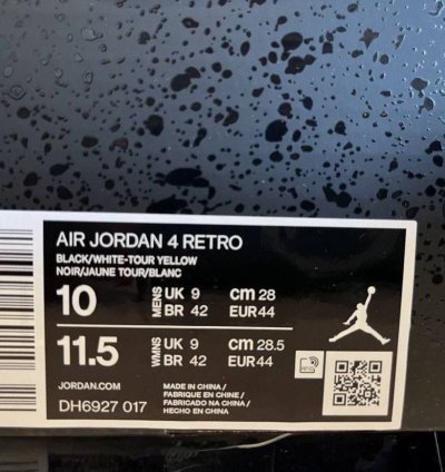 Nike Air Jordan 4 Retro