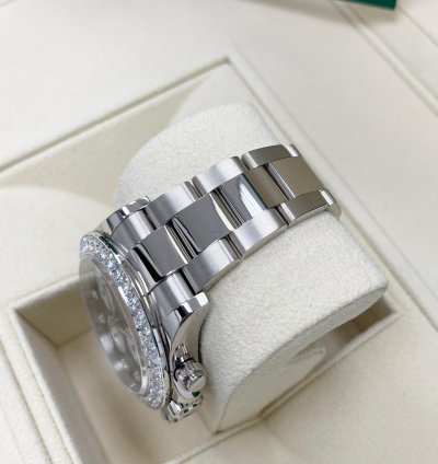 Rolex Daytona Unworn Mother Of Pearl 126579rbr Cosmograph Daytona Diamond Factory Diamond Bezel