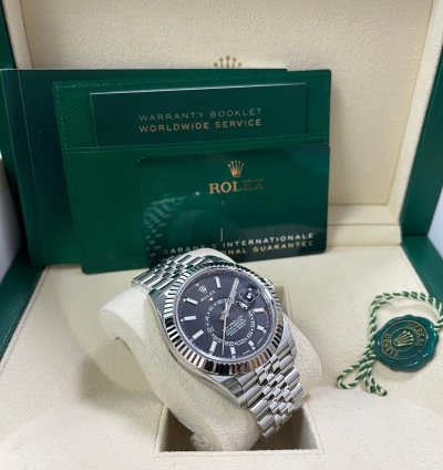 Rolex Sky-dweller White Rolesor Sky-dweller Black Index Dial Jubilee Bracelet 326934