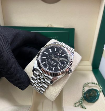 Rolex Sky-dweller White Rolesor Sky-dweller Black Index Dial Jubilee Bracelet 326934