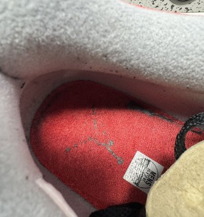 Nike Air Jordan 4 Retro Toro Bravo